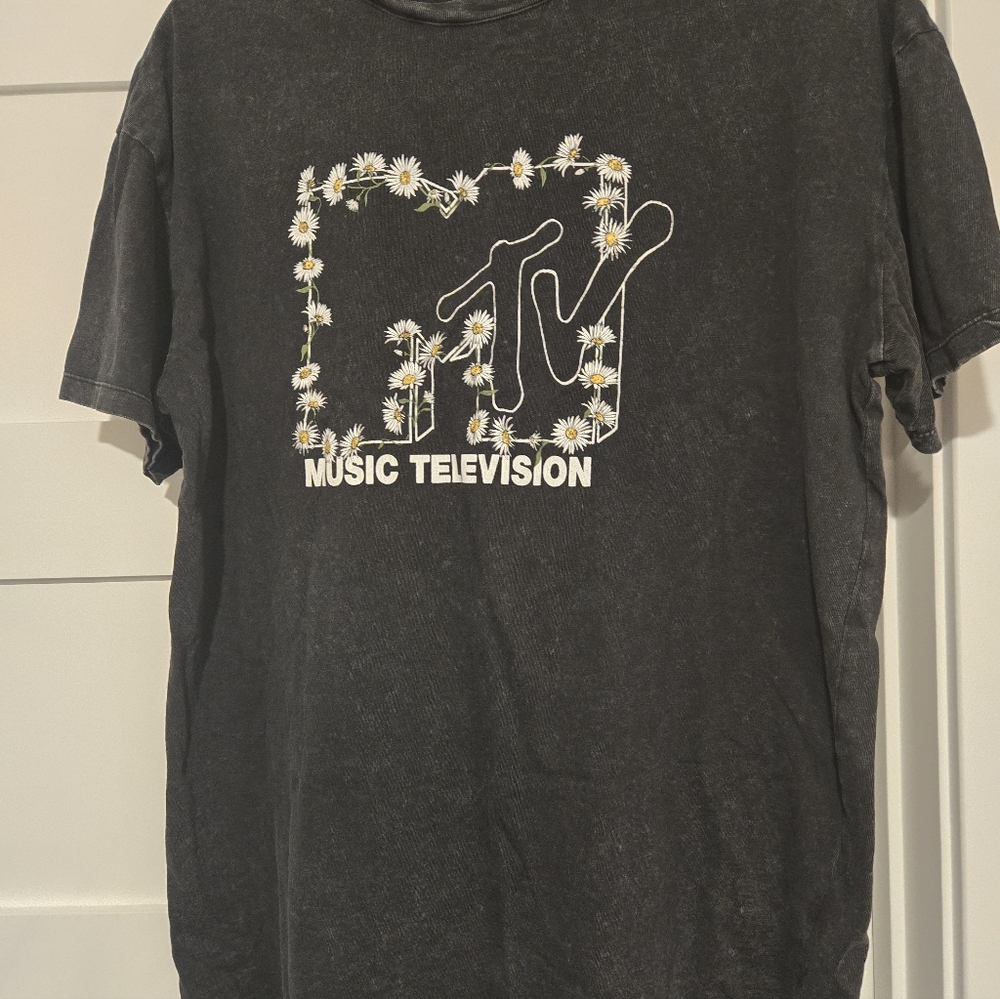 MTV Cotton On Tshirt